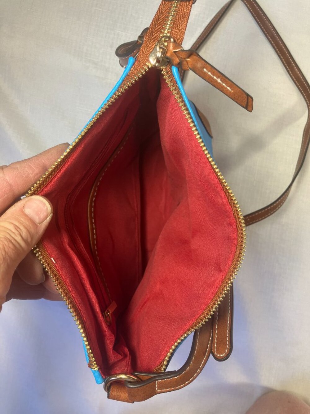 Dooney & Bourke Pebble Leather Cross-Body Bag, Sky Blue, Used Once! - Picture 4 of 10
